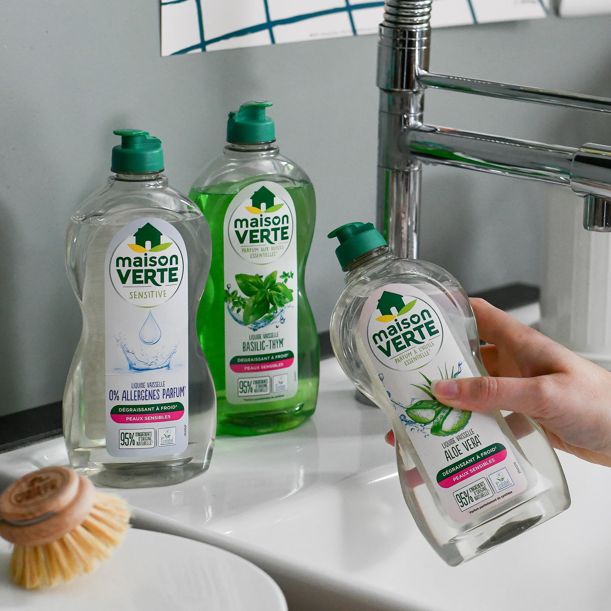 maison-verte-liquide-vaisselle-basilic-thym-peaux-sensibles-500ml image 7